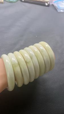 陕西西安正品蓝田玉手镯女款翠绿色兵马俑同款活玉带证书