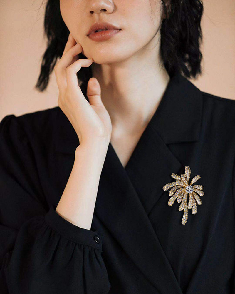 피는 아름다운 낭만적 인 불꽃 놀이 브로치 여성 코트 자켓 액세서리 하이 엔드 코사지 핀 버클 기질 다목적 선물