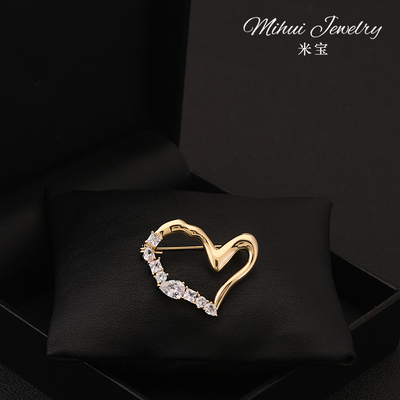 简约高级感水晶女小众精致胸针