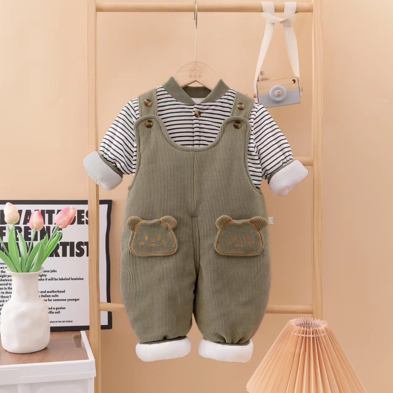2025新款婴幼儿棉服背带裤两件套男童可开档男女童棉服套装加厚