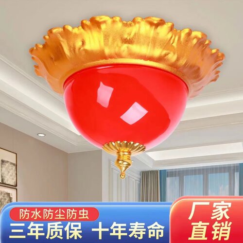新年红色灯泡可安装在门口阳台