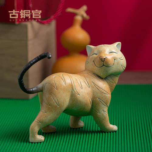 纯手工铜制可爱风丑萌吉祥物摆件