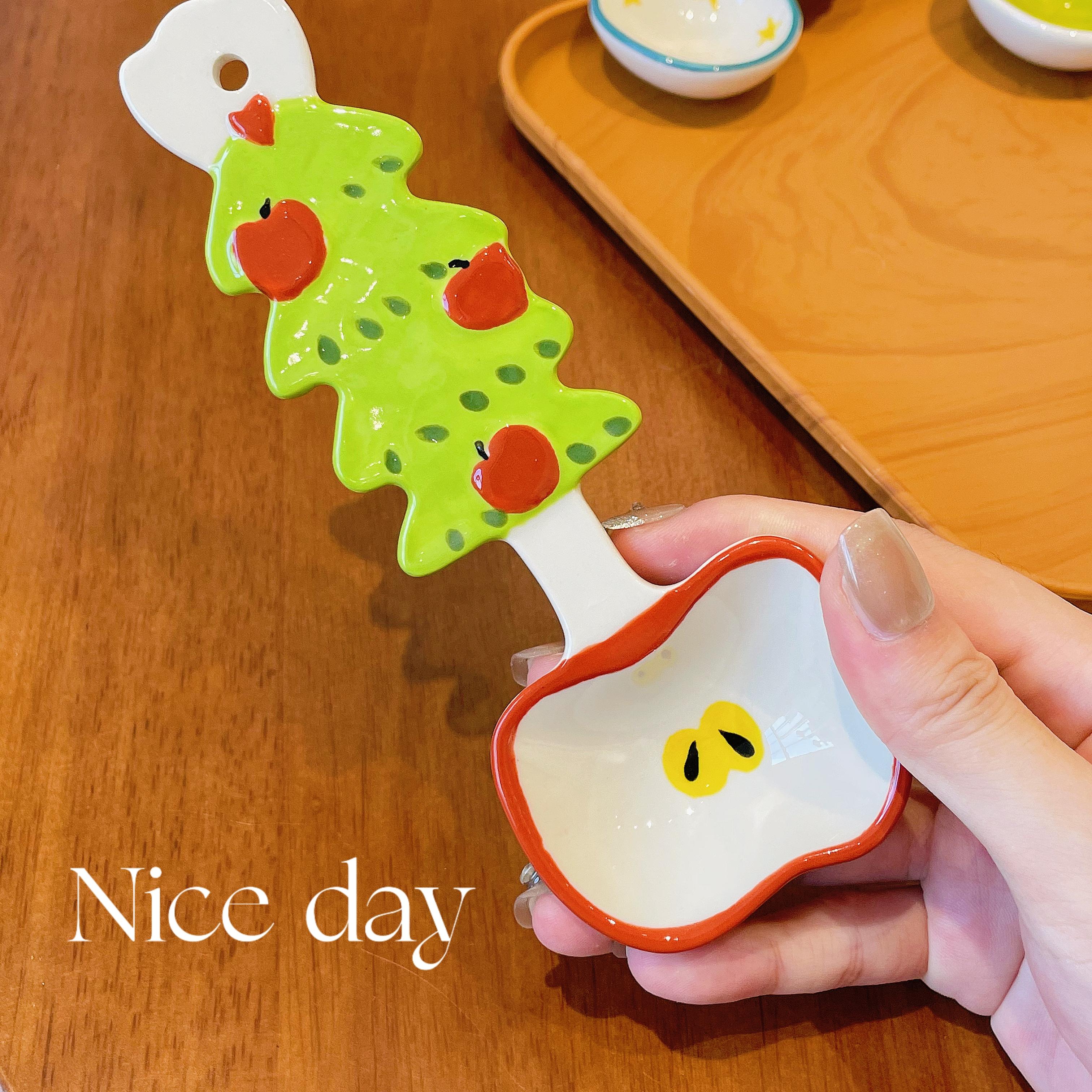 圣诞节礼物可爱陶瓷勺子长柄高颜值卡通家用釉下彩喝汤勺