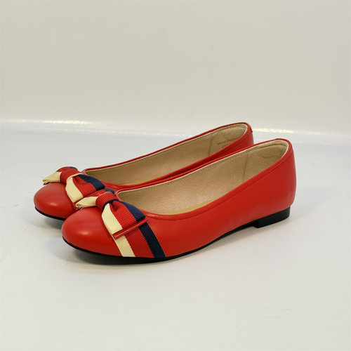 梦飞嫦真皮蝴蝶结平底通勤单鞋