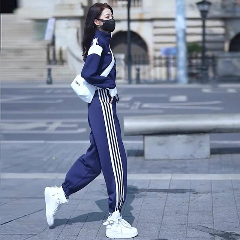 休闲运动套装女2024秋季盐系炸街欧货时尚洋气蓝色外套卫裤两件套