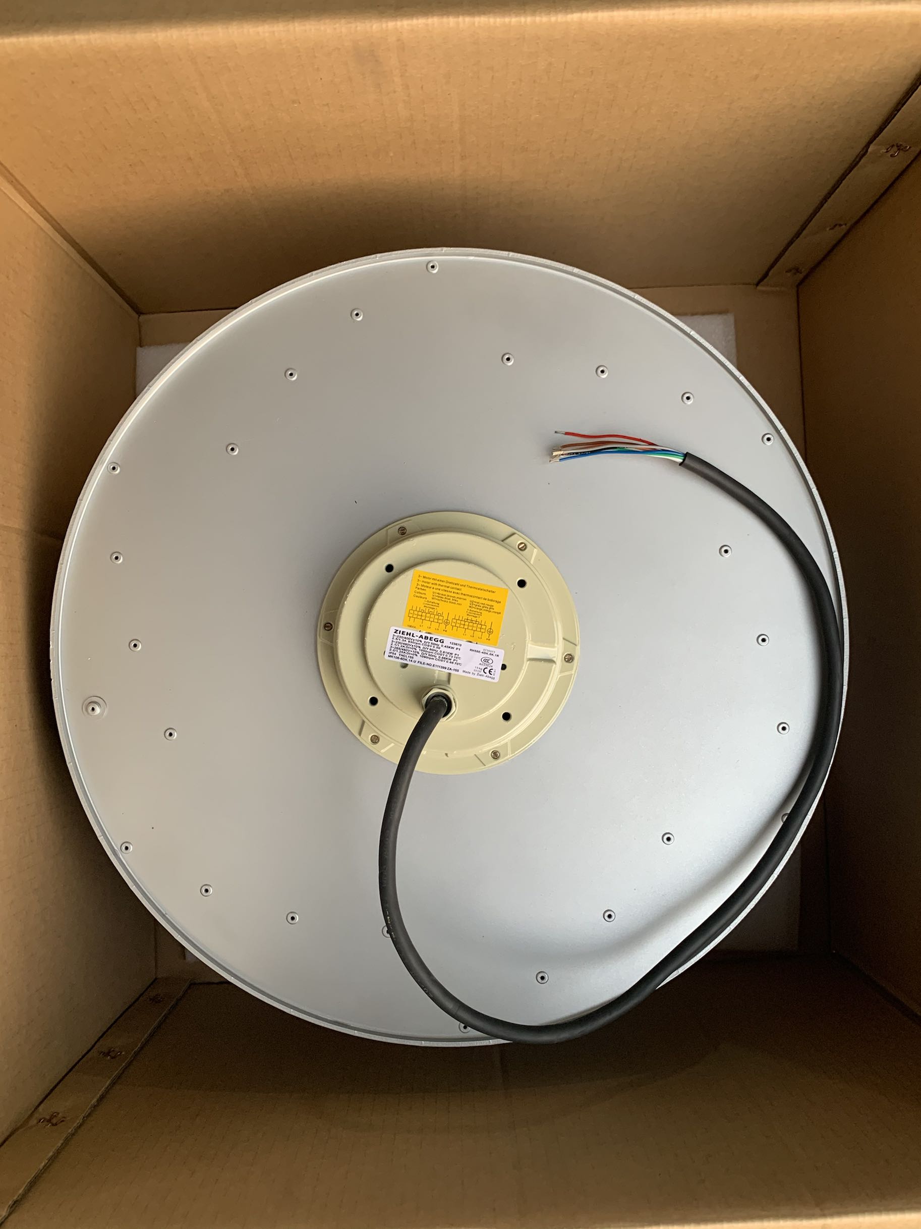 RH50E-4DK.6K.1R 230V/400V德国变频离心大功率机柜散热风机