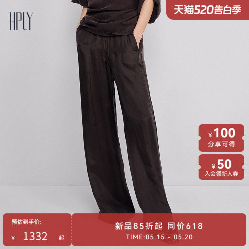 抽绳收腰 宽松廓形 立体剪裁