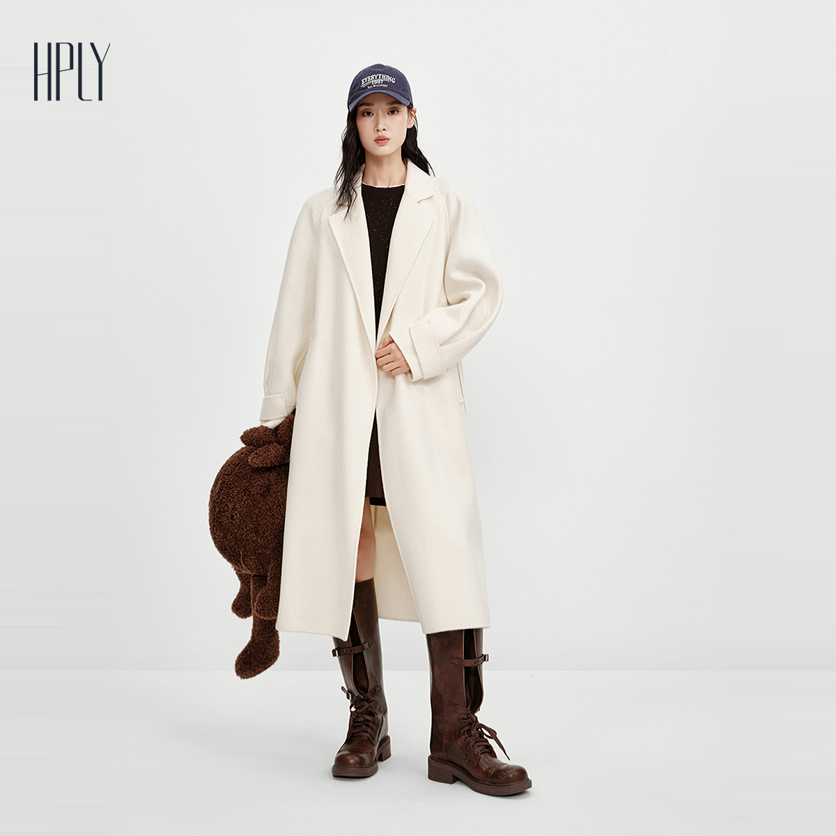 简约翻领 双面呢 立体剪裁