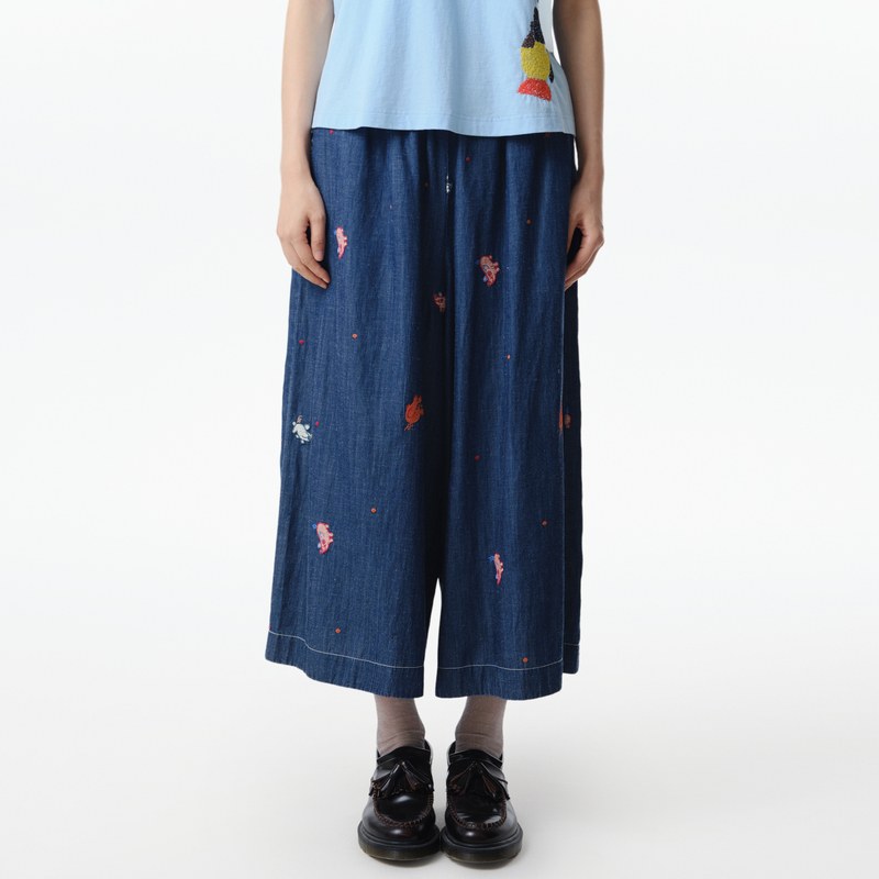 松紧腰、绣花、口袋