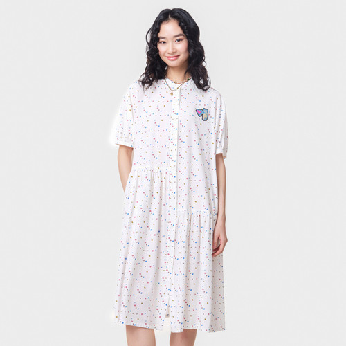 小立领、绣花章仔、彩点印花
