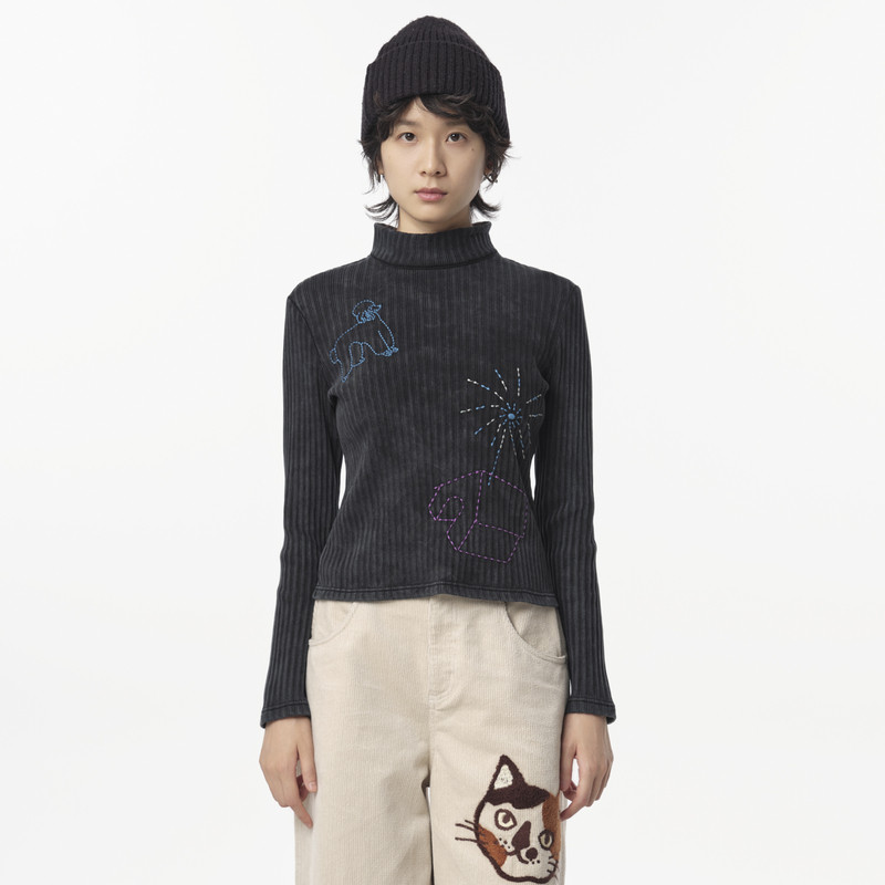 半高领 罗纹 趣味绣花