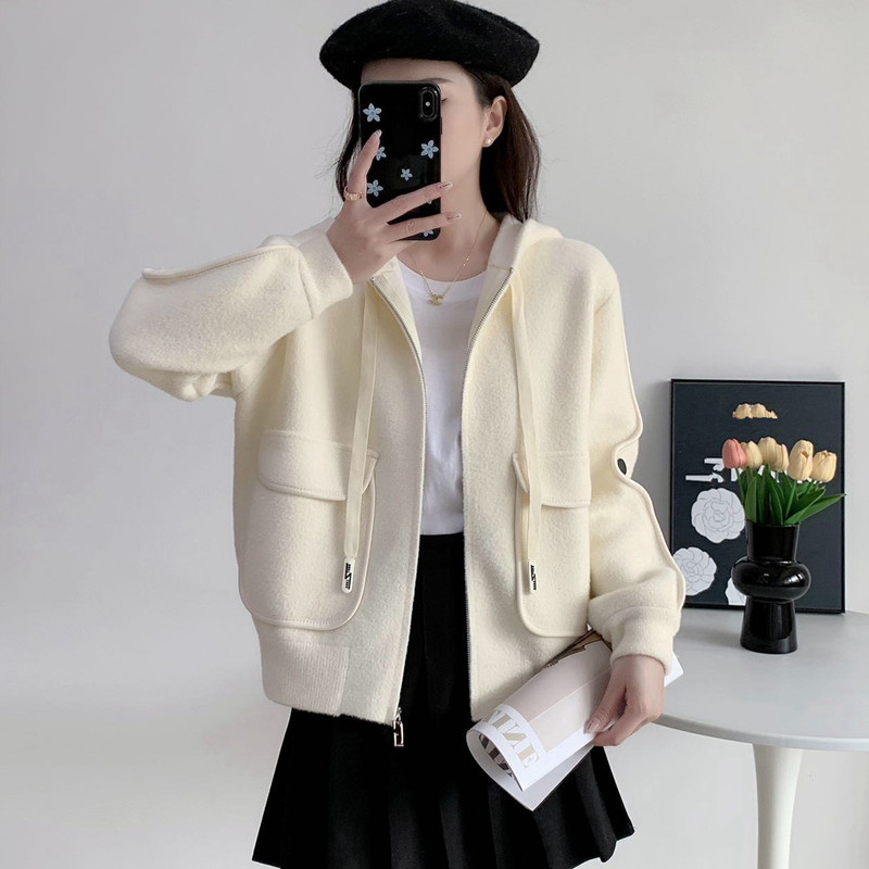 百搭洋气厚款外套上衣女