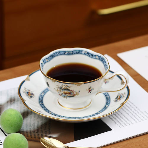 日本鸣海骨瓷杯碟点心盘