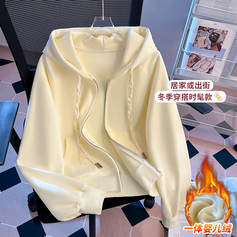 加绒加厚纯色连帽卫衣女秋冬时尚宽松小清新短款休闲运动开衫外套