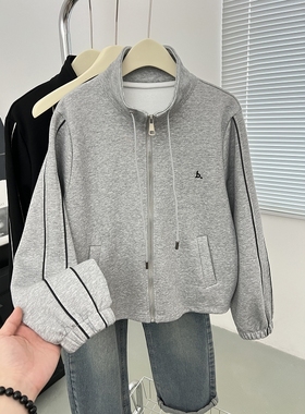 灰色休闲运动立领外套女小个子秋冬加绒刺绣拉链短款卫衣开衫夹克