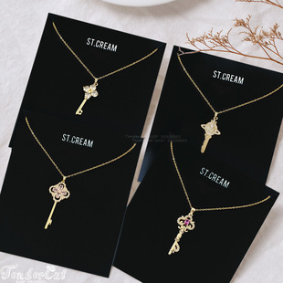 Cubic Key necklace粉色锆石四叶草花朵水钻钥匙坠满钻环宇短项链