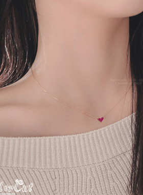 迷你玫红色锆石爱心坠短项链