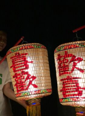 潮汕传统竹编油纸手提灯笼发光节日姓氏创意古风复古装一文字定制