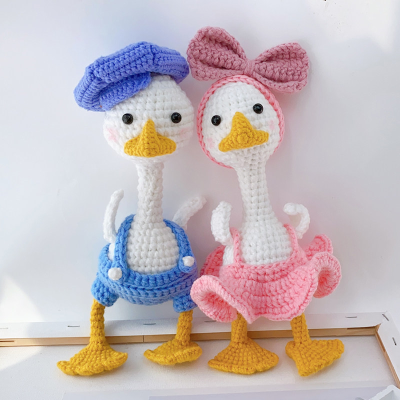 钩针编织毛线玩偶材料包手工制作礼物呆头鹅成品自制勾线娃娃解闷