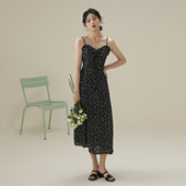 one 连衣裙女高级感三亚海边度假裙子 新款 more修身 碎花吊带裙夏季