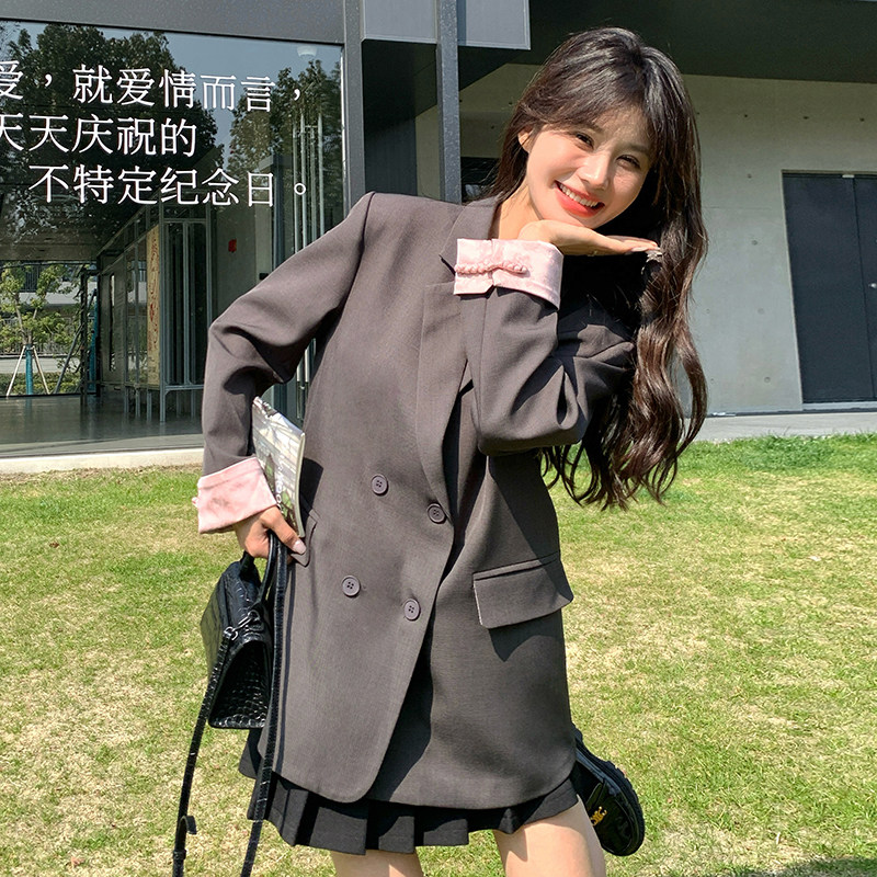 one more26年春秋西装翻领灰色西装外套女短款高级感小西服