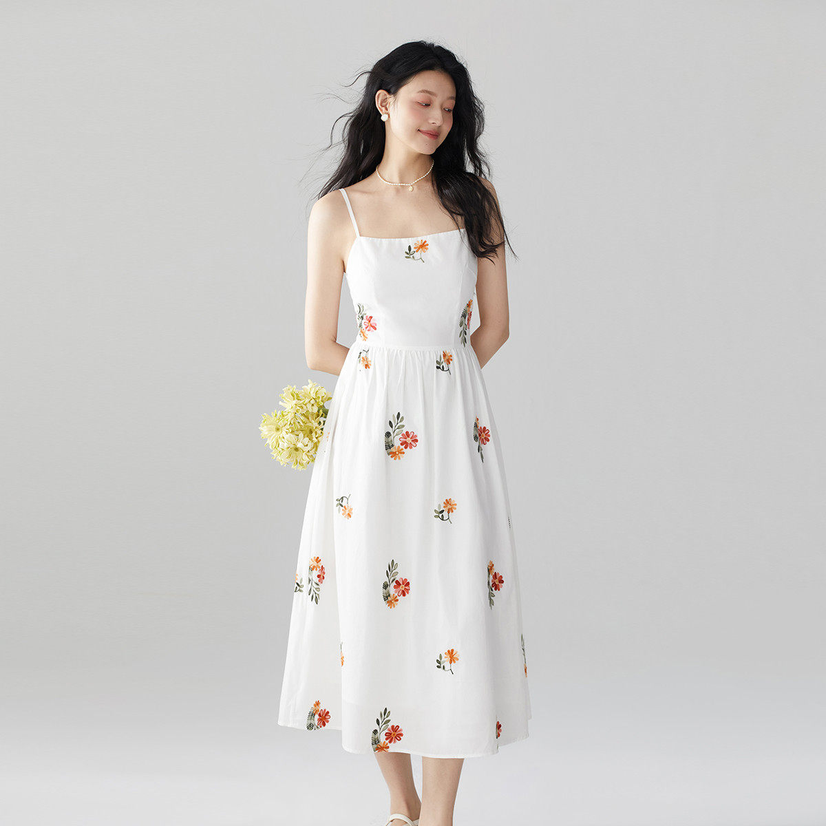 one more2025夏季法式碎花裙高级感度假抹胸吊带连衣裙女