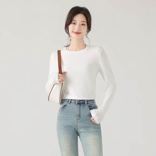 休闲简约圆领螺纹修身长袖T恤