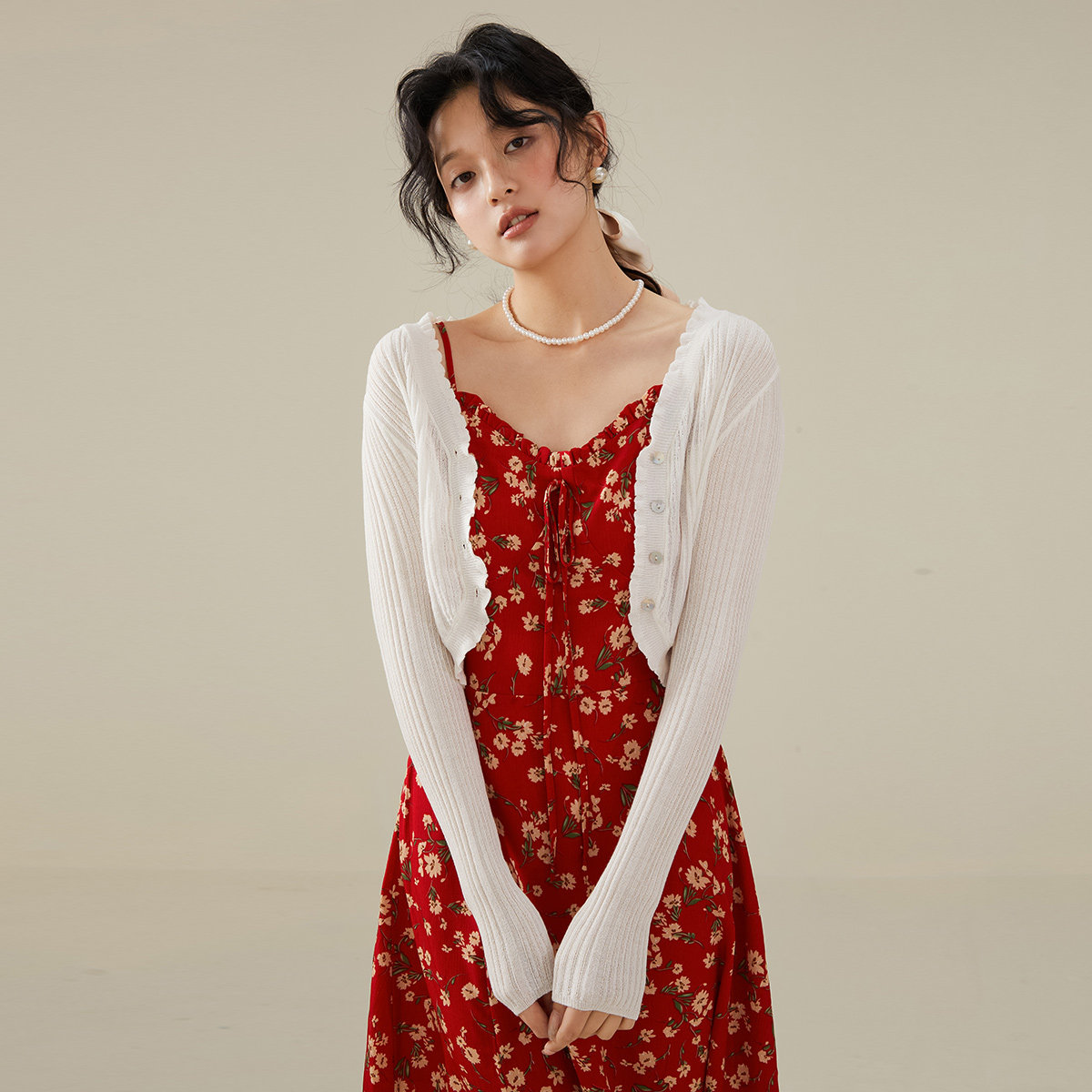 one more2025夏季新款冰丝针织开衫女披肩外搭长袖上衣短