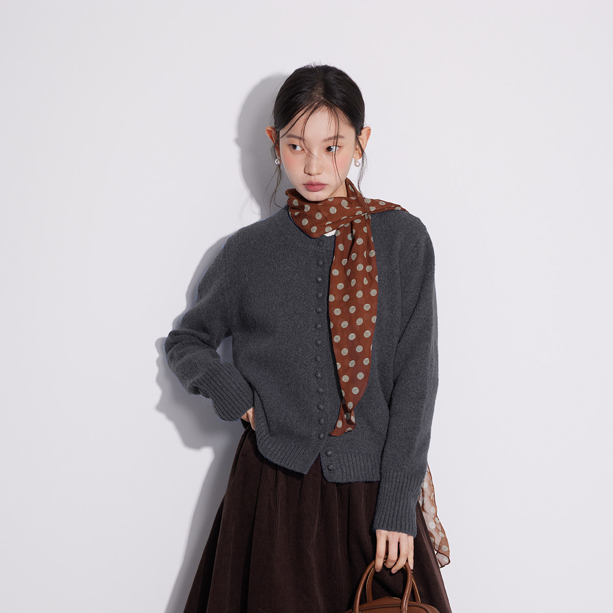 毛衣外套女开衫洋气女装春秋内搭打底法式圆领针织衫高级感上衣