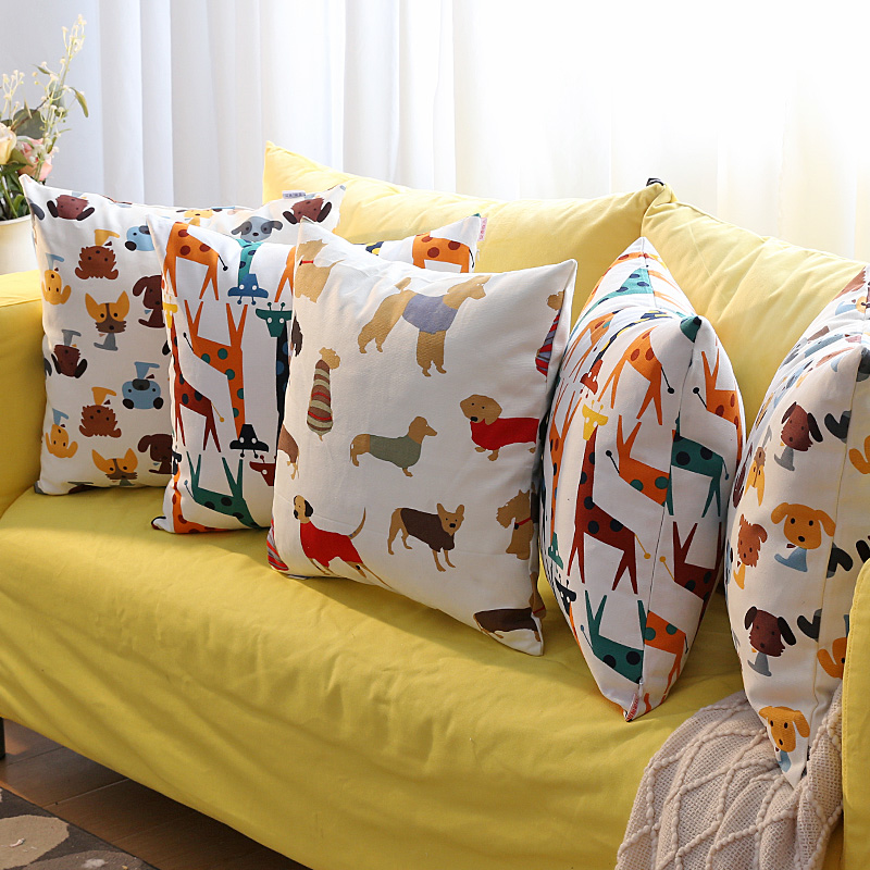 纯棉加厚卡通抱枕家用儿童房间