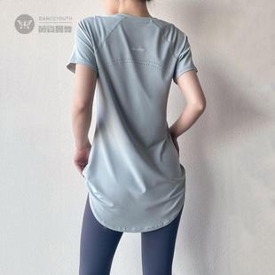 瑜伽服短袖夏季中长款遮臀速干健身运动恤女裤搭配的上衣薄