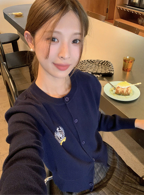 DRIZZLE 藏青色毛衣女秋冬英伦学院风短款修身针织开衫内搭上衣