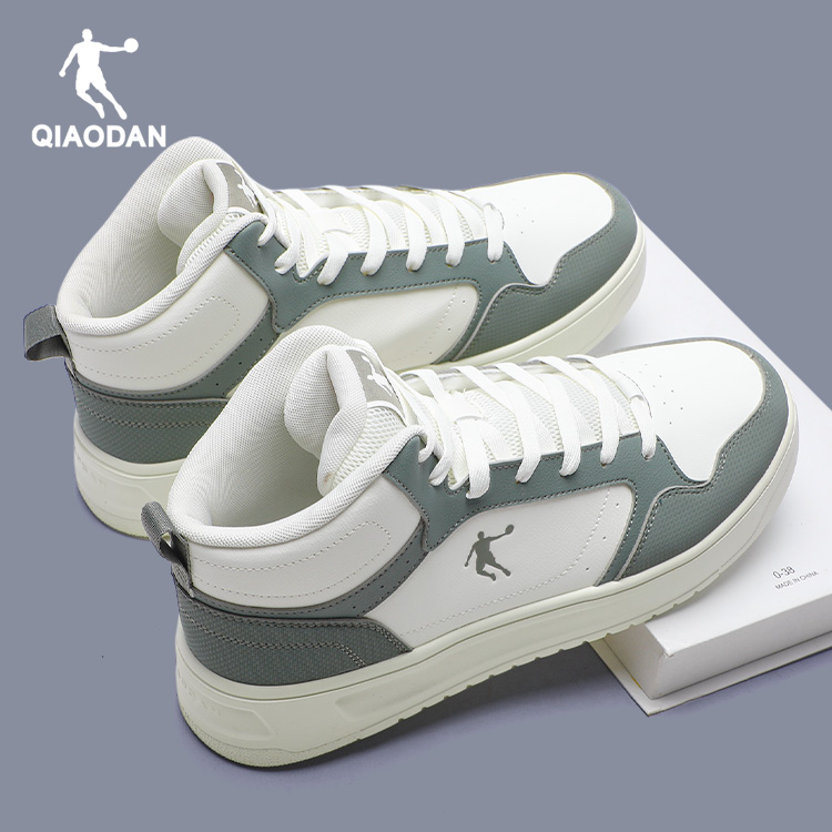 乔丹男鞋高帮板鞋皮面防水运动鞋