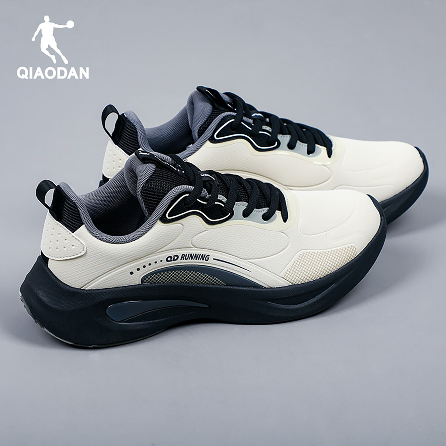 乔丹专业跑步鞋男鞋冬季新款皮面防水减震跑鞋防滑鞋子男款运动鞋