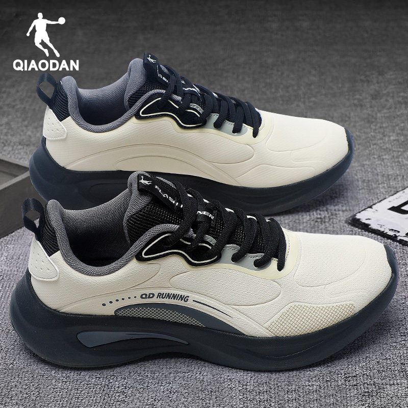 乔丹跑步鞋男鞋冬季防水皮面运动鞋男款休闲2026新款轻便减震跑鞋