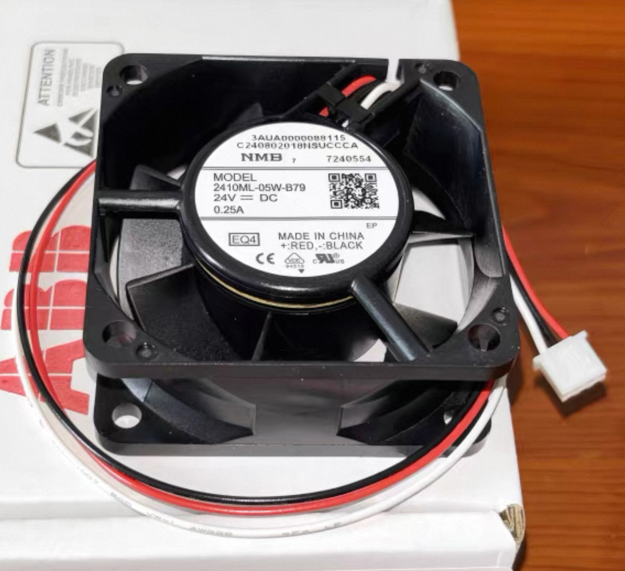 3AUA0000088115 3AUA0000083491 DC24V ABB880系列变频器散热风扇