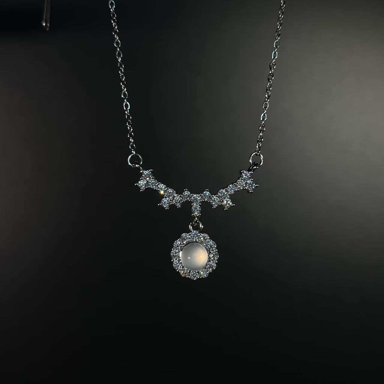 Vintage古着 Moonlit Tiara项链