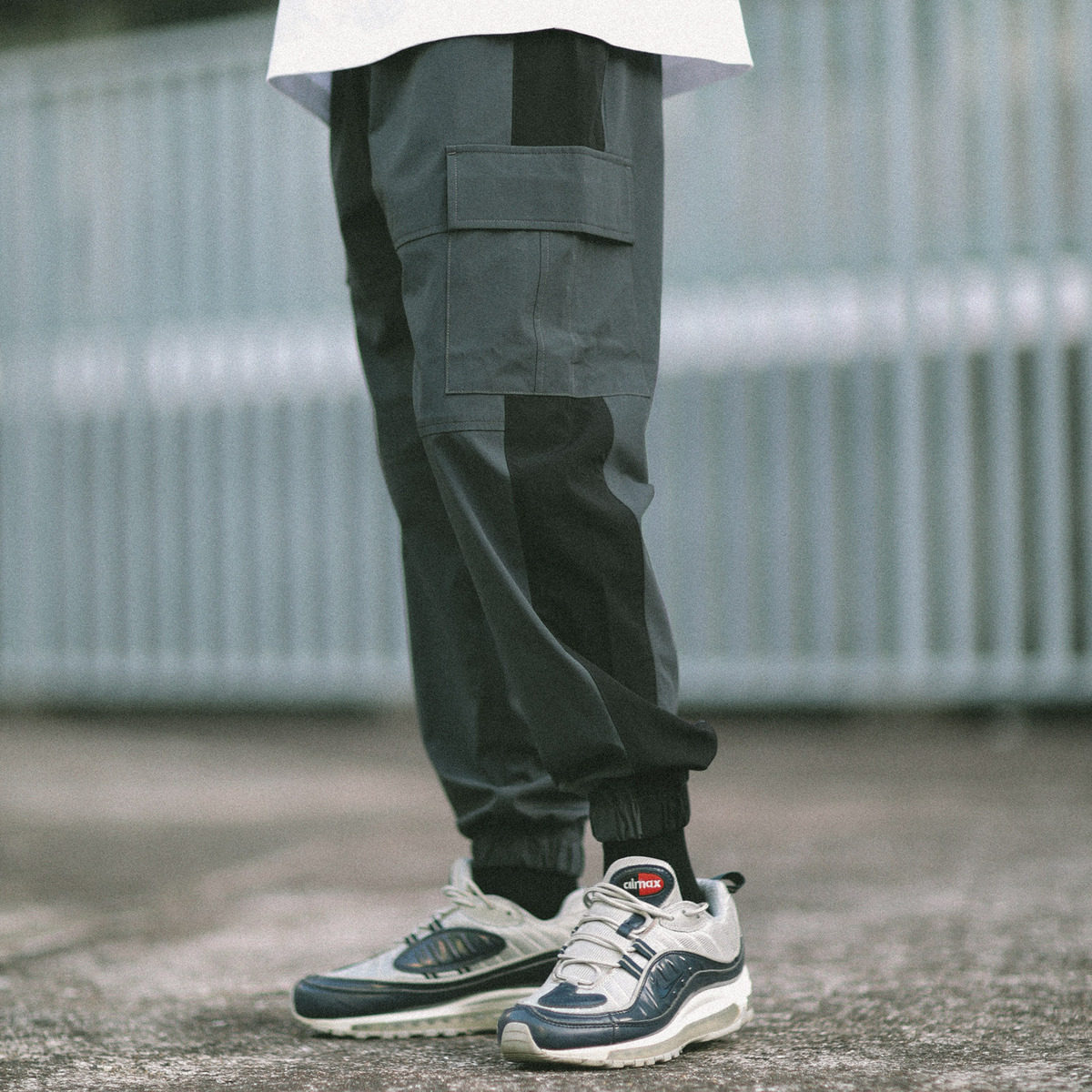 PSO Brand 18SS JOGGERPANTS 拼接双口袋轻便型束脚裤在类目 男装, 休闲裤中 - 来自Buy2taobao.com提供专业的淘宝代购服务