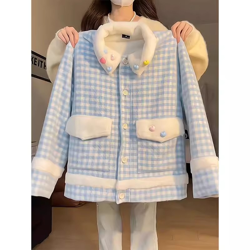 立体爱心装饰蝴蝶结外套女冬季
