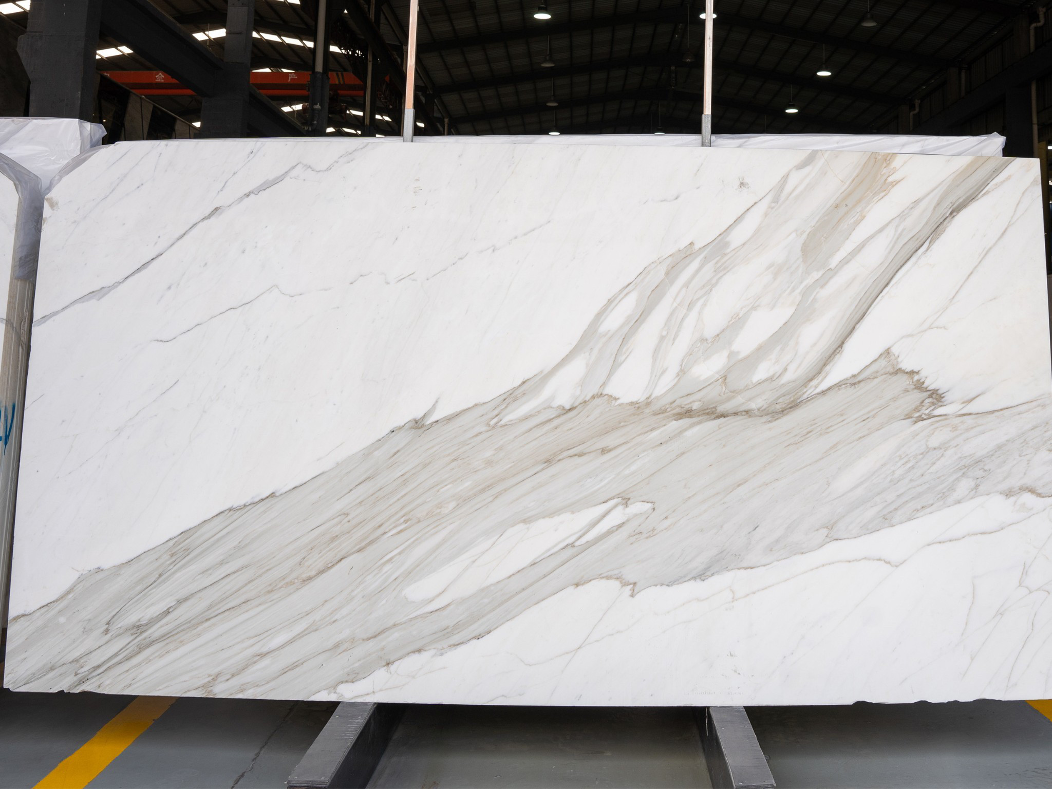 天然大理石鱼肚白背景墙面楼梯石材定制广州上门量尺定制