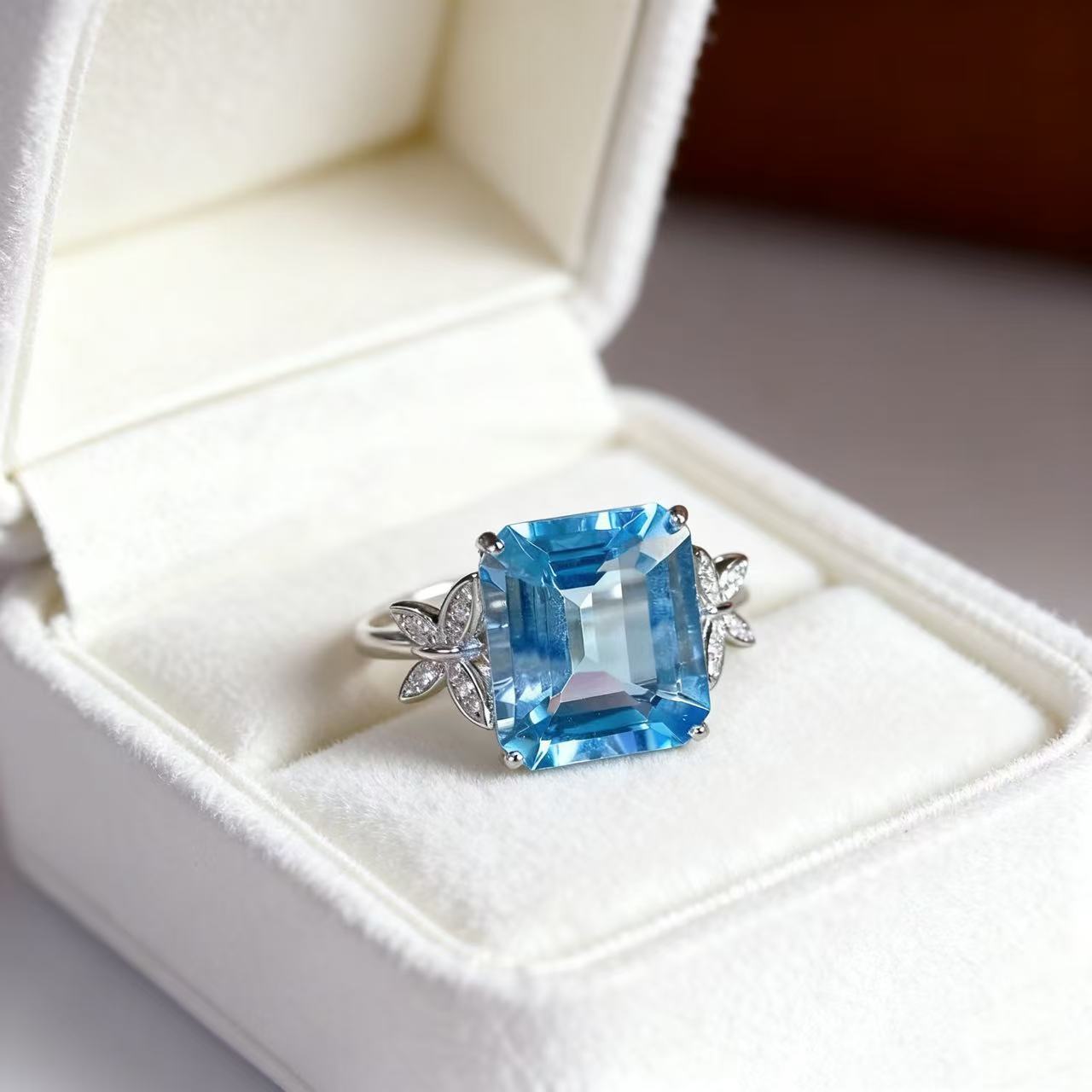 s925银新款天然托帕石戒指镶嵌时尚百搭女款简约戒指