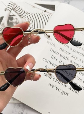 网红同款爱心形框搞怪装饰墨镜小框复古蹦迪太阳眼镜走秀拍照链子