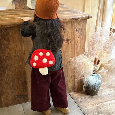 儿童蘑菇斜挎包秋冬女童可爱包包