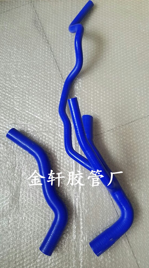 菲亚特派力奥西耶那周末风1.3L水箱上下水管耐高低温硅胶管矽胶管