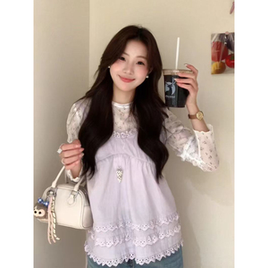 搜搜温柔风穿搭套装女早春季甜美蕾丝花边紫色吊带碎花上衣两件套
