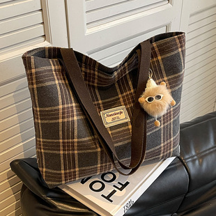 芭比水牛高中生帆布包新款通勤大容量上课单肩包时尚手提托特