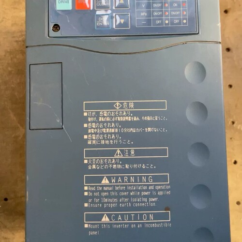 议价三垦SAMCO-VM05变频器，型号SPF-5.5K，三相3