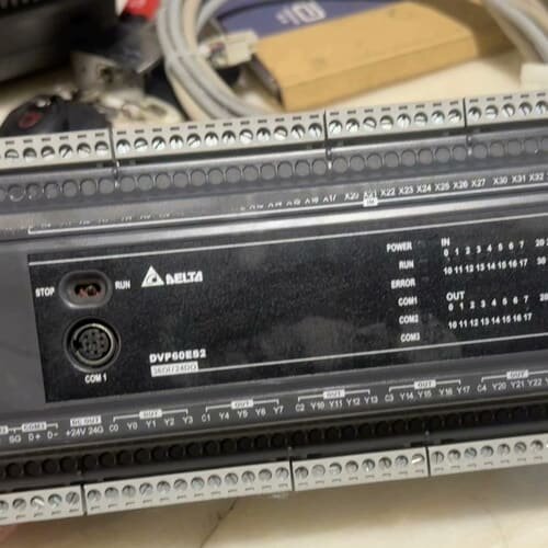议价台达PLC+DVP60ES200R+原装拆机成色错，功能正