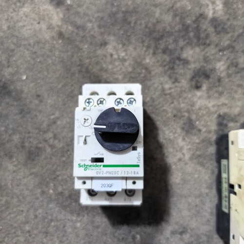 议价施耐德旋钮式电机马达断路器 施耐德马达保护器 型号GV2-P