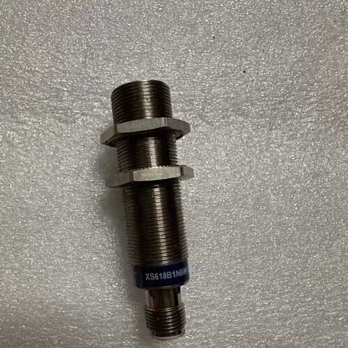 议价XS618B1NBM12接近开关，全新。
